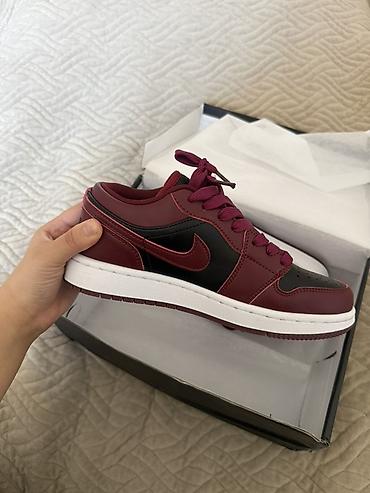 фила: Продам Air Jordan 1 Low (бордовые с черным), 37 размер Абсолютно — 4