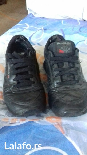 Sneakers & Athletic shoes: Reebok, 38.5, color - Black