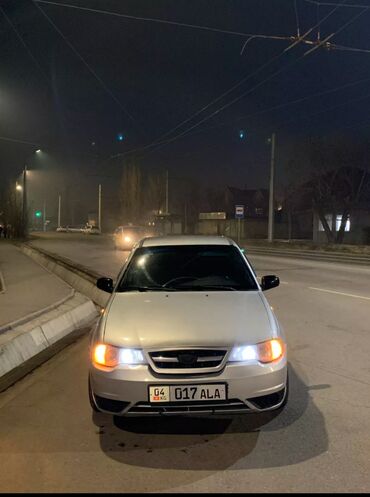 Daewoo: Daewoo Nexia: 2010 г., 1.6 л, Механика, Бензин, Седан