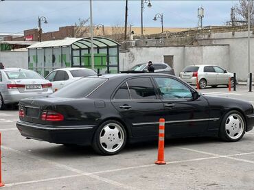 Mercedes-Benz: Mercedes-Benz E-class AMG: 3.2 l | 1999 il Sedan — 11