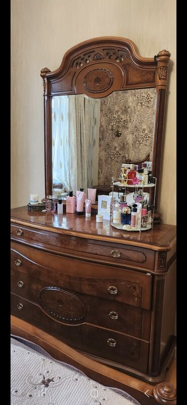 Yataq otağı dəstləri: Yataq Desti 750 azn satilir‼️taxtin matrasi var.dolab 3hisseden — 4