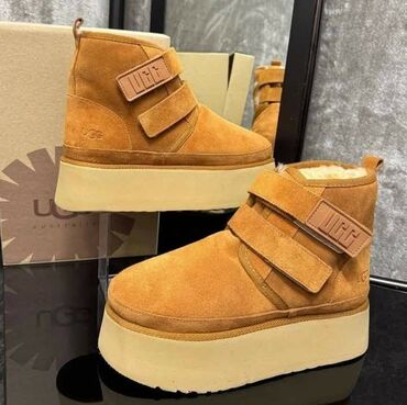 puma mayze cizme: Ugg mini čizme, bоја - Crna, 41