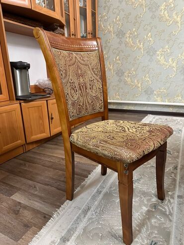 резное кресло: Стул для зала, Дерево