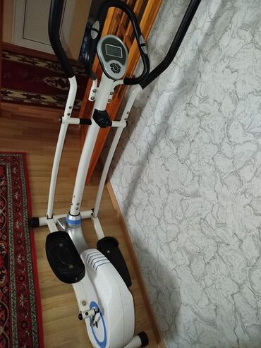 Boks kisələri: Veloxizek 350azn. Unvan sumqayit Nigaz
