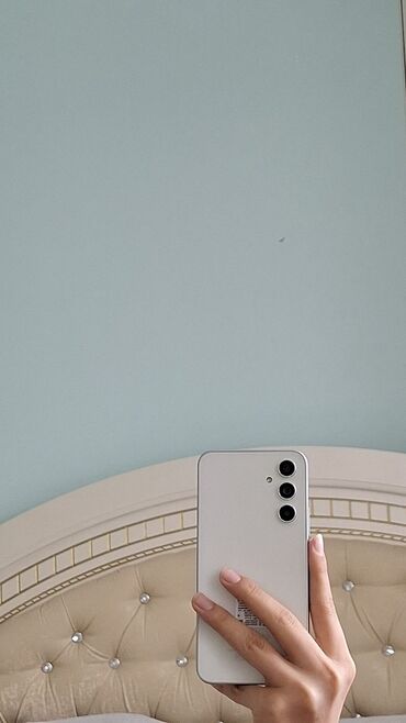 стекло куплю: Samsung Galaxy A15, Колдонулган, 128 ГБ, түсү - Ак, 2 SIM