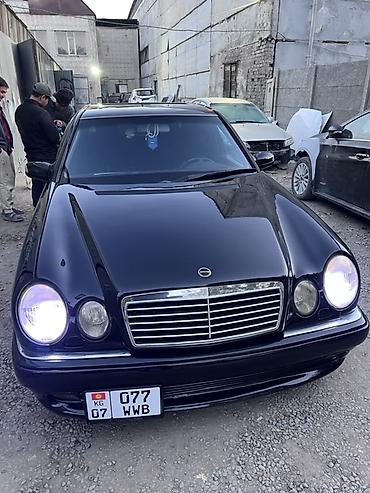Mercedes-Benz E-Class: 1998 г., 4.3 л, Автомат, Газ, Седан