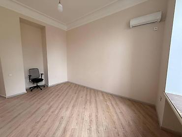 ofis ləvazimati: İcarəyə verilir 1 otaqlı ofis 50 m², Nəsimi r. 1 000 AZN/ay 1 otaqlı — 1