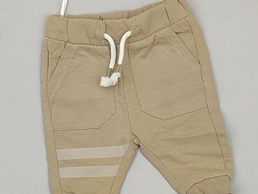 spodnie dresowe beżowe: Spodnie dresowe, C&A, 0-3 m, stan - Bardzo dobry