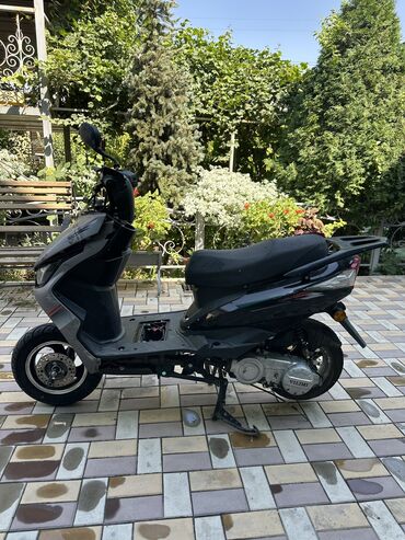 электроскутеры в рассрочку: Скутер Honda, 150 куб. см, Бензин, Б/у