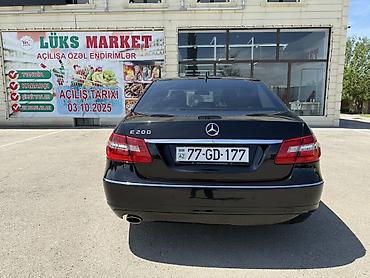 mercedes 220: Mercedes-Benz E 200: 1.8 l | 2009 il Sedan — 3