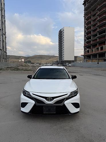 задний плафон камри: Сдаю Toyota Camry, Почасово, Без водителя — 2