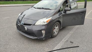 oturacaq uzlukleri: Toyota Prius Hybrid – 3-cü nəsil, tünd boz rəng. Xüsusiyyətlər: -