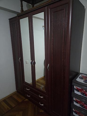 İşlənmiş, 4 qapılı, Siyirməli, Taxta, Açılan, Düz dolab lalafo.az -da İşlənmiş, 4 qapılı, Siyirməli, Taxta, Açılan, Düz dolab