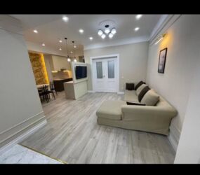 купить квартиру бишкек центр: 3 бөлмө, 86 кв. м, Элитка, 10 кабат, Евроремонт