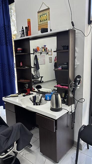 güzgü modelləri: Düz masa, Siyirməli, Polkalı, Sadə laminat, Kredit yoxdur — 1