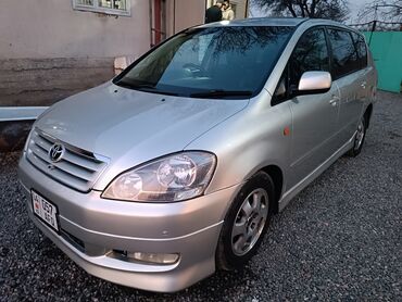 Toyota: Toyota Ipsum: 2003 г., 2.4 л, Автомат, Бензин, Минивэн