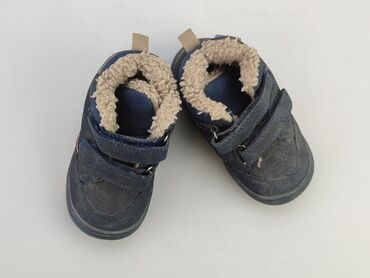 toms buty: Snow boots, 23, condition - Good