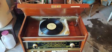 Qrammofon və patefonlar: Sifarişlə Riqonda 102 patefonu yığılır. İdeal vəziyyətdə Rigonda 102 -da lalafo.az — 7 Qrammofon və patefonlar: Sifarişlə Riqonda 102 patefonu yığılır. İdeal vəziyyətdə Rigonda 102 — 7