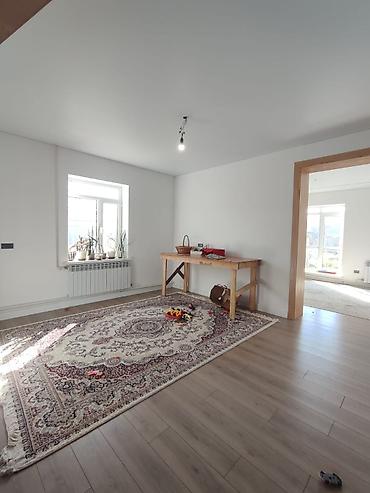 Продажа коттеджей и домов: Срочно продаю!!! Дом в жилмассиве Кок Джар, (7 апреля/ магистраль) до — 4