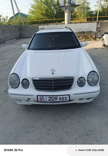 Mercedes-Benz: Mercedes-Benz E-Class: 2000 г., 2.6 л, Типтроник, Газ, Универсал