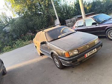 a4 b7: Volkswagen Passat: 1990 г., 1.8 л, Механика, Бензин, Седан — 2