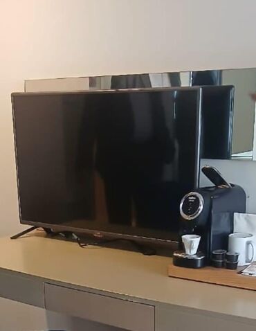 Otaq qapıları: Televizor LG