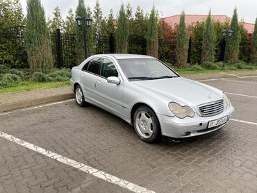 машина на колесах: Mercedes-Benz C 270: 2003 г., 2.7 л, Механика, Дизель, Седан
