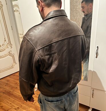Kurtkalar: Deri kurka brend marka amerikadan alinib pilot kurtkasidi L razmerdi — 4