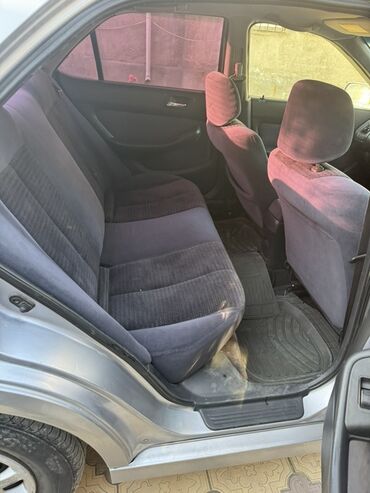 Honda: Honda Accord: 2002 г., 1.8 л, Автомат, Бензин, Седан