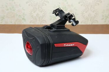 dji mini 3 pro бишкек: Продаю велоаксессуары: cумка подседельная Giant Shadow Pro+ Seat Bag