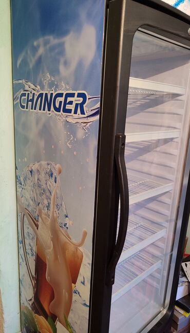 бу техники: Продается витринный холодильник