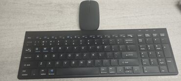 клавиатура и мышка: Продаю беспроводные клавиатуры с мышкой ( заряжается от сети) цвета