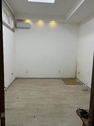 Kommersiya daşınmaz əmlakının satışı: Qara Qarayev m yaxın məsafədə Məmmədəli Şərifli kucəsi. satılır 130 — 4