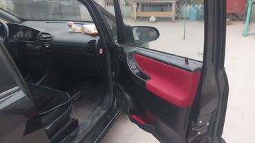 Opel: Opel Zafira: 1.8 l | 1999 il 300 km Van/Minivan — 8