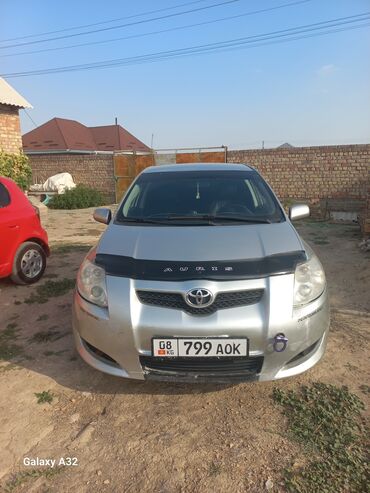 машина supra: Toyota Auris: 2007 г., 1.5 л, Механика, Бензин, Хэтчбэк