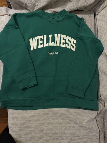 женские весенние кофты: 28 azn hər ikisi təzədi ❗️ baha alınıb, 2 ci şəkildə ki olan arxasında