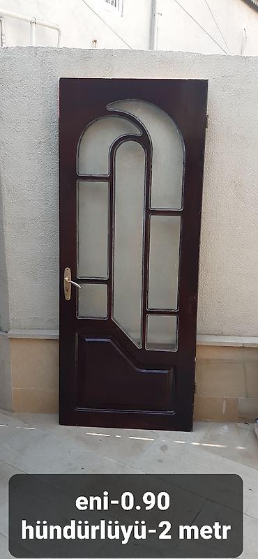 panel radiatorlar: Otaq qapısı mdf - Material: tünd rəngli taxta karkas, dekorativ şüşə — 1