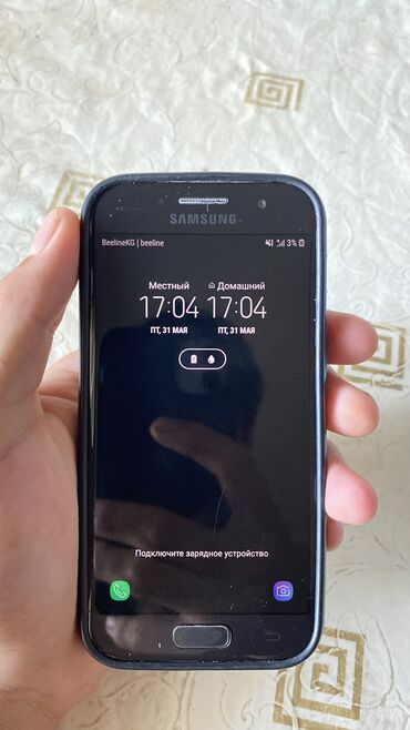 samsung s20 бу: Продаю за 1000 Сомов срочно Samsung a 3 2017