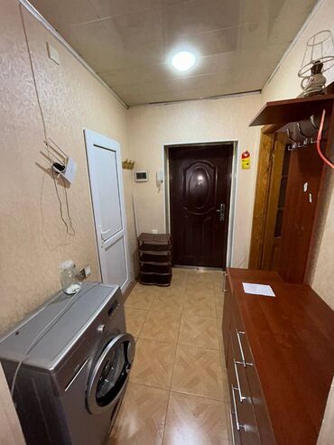 Uzunmüddətli kirayə mənzillər: Elaqe yalniz WhatsApp. Ev bosdu yaxinlasib baxmag olur. 2 otaga — 8