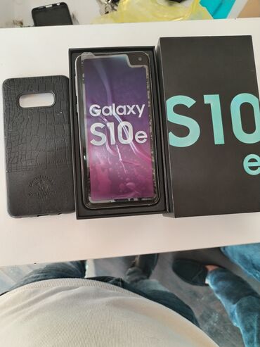 fly телефон раскладушка с большими кнопками: Samsung Galaxy S10e, 128 GB, rəng - Göy, Düyməli, Barmaq izi, İki sim kartlı