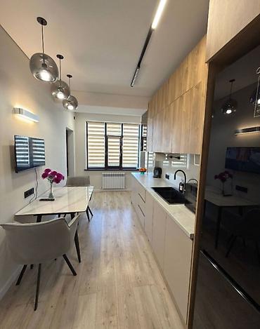 3 комнаты, 82 м², Золотой квадрат 5 этаж