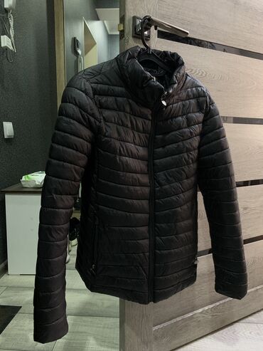куртка женская бу: Куртка M (EU 38), цвет - Черный
