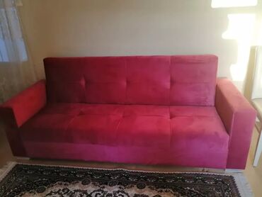 Toyuqlar: Divan. Roziviy rengde. Yeni alınıb. Açılır bazalıdı. Heç bir problemi
