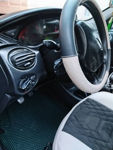 Ford: Ford Focus: 2003 г., 1.8 л, Механика, Дизель, Универсал — 4