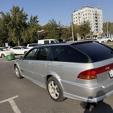 124 2 2: Honda Accord: 2000 г., 2.3 л, Автомат, Бензин, Универсал — 4