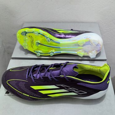 15 yasli qizlar ucun donlar: Adidas F50✅
Razmerler(39-45)✅
Corab hediyye✅