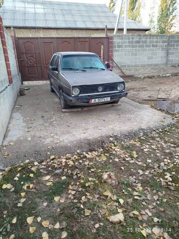 Volkswagen: Volkswagen Golf: 1988 г., 1.8 л, Механика, Бензин