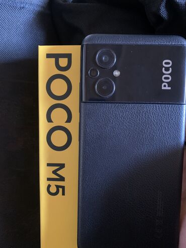 сколько стоит игровой телефон: Poco M5, Б/у, 128 ГБ, цвет - Черный, 2 SIM