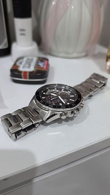 casio edifice: Təzədir 390₼ alınıb bilən bilir saatı Orginaldır təcili satılır. Casio — 3