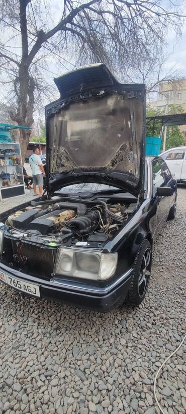 мерс 124 ешка 2 2: Mercedes-Benz W124: 3.2 л, Автомат, Бензин, Седан